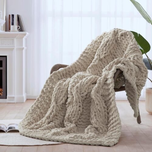 Hand Knitted Chunky Knit Throw Blanket for Winter